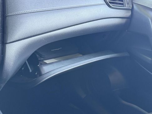 Used 2020 Nissan Rogue S FWD image 30