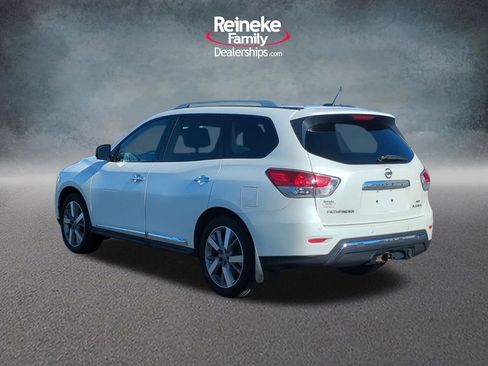 Used 2016 Nissan Pathfinder Platinum image 8