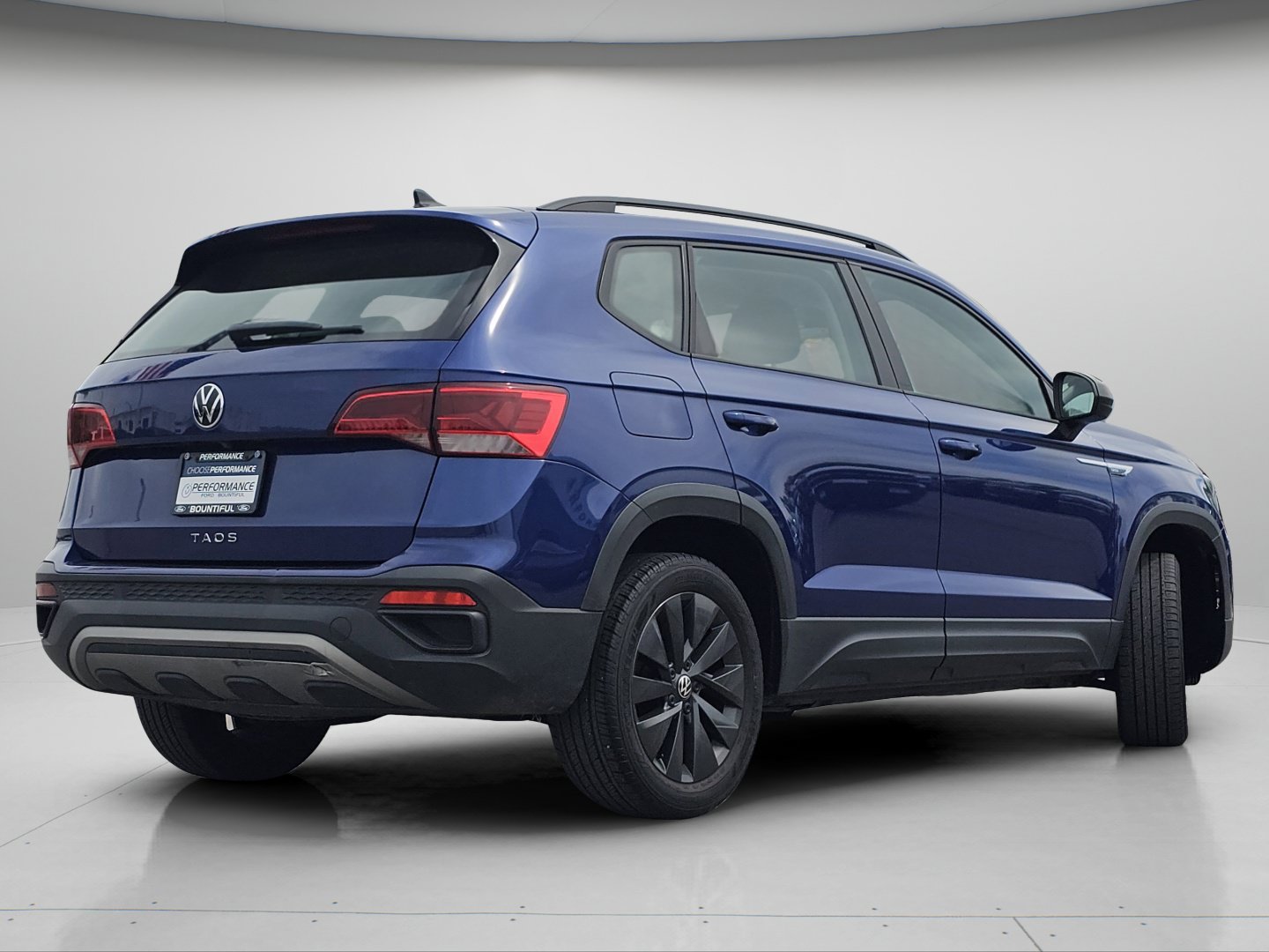 Used 2023 Volkswagen Taos S w/ Driver Assistance Package FWD image 21