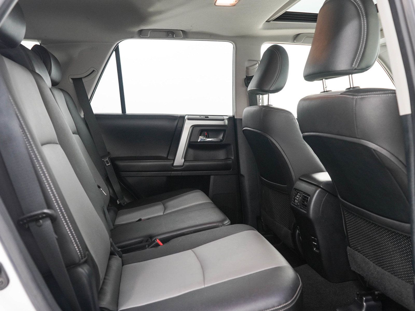 Used 2016 Toyota 4Runner SR5 Premium AWD/4WD image 13