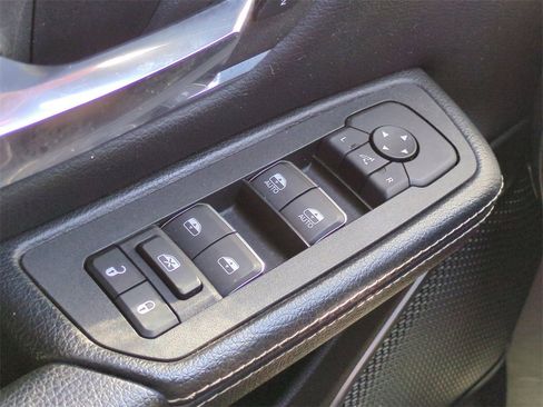 Used 2025 RAM 1500 Laramie image 23