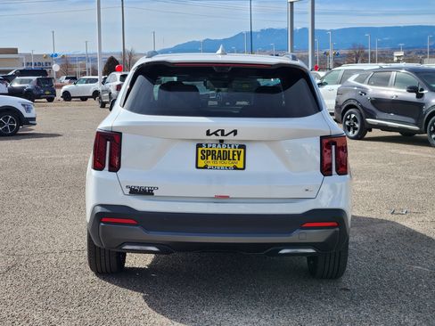 New 2026 Kia Sorento SX Prestige AWD/4WD image 4