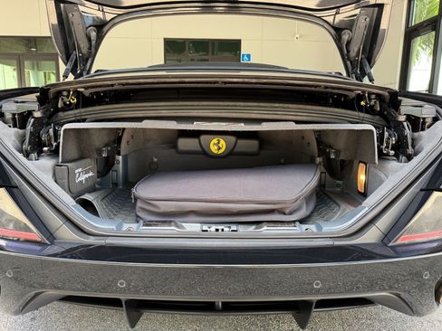 Used 2012 Ferrari California image 37