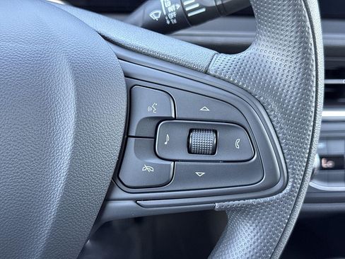 New 2026 Buick Envista Preferred FWD image 10