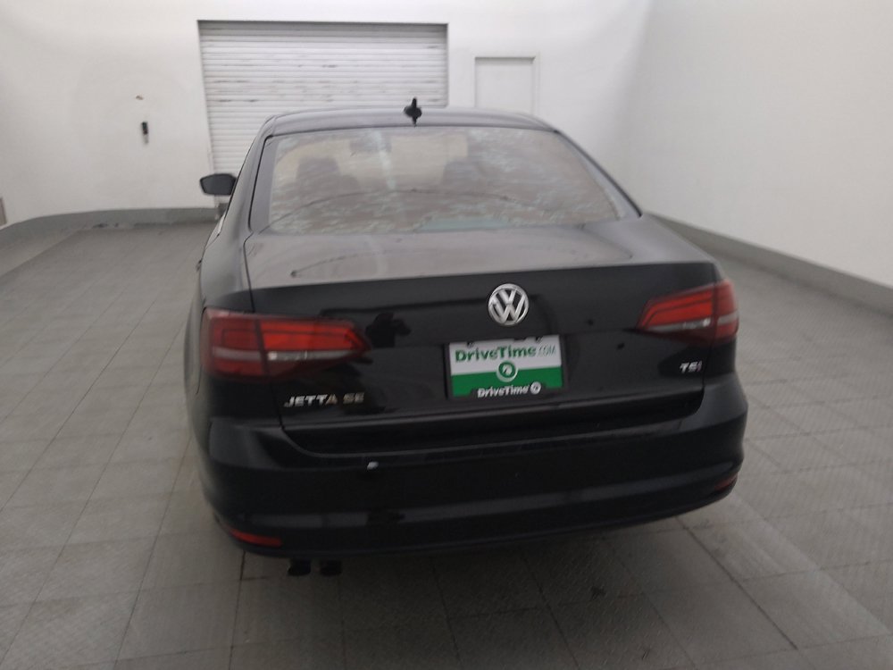 Used 2017 Volkswagen Jetta SE FWD image 6