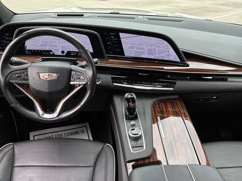 Used 2021 Cadillac Escalade ESV Premium Luxury AWD/4WD image 25