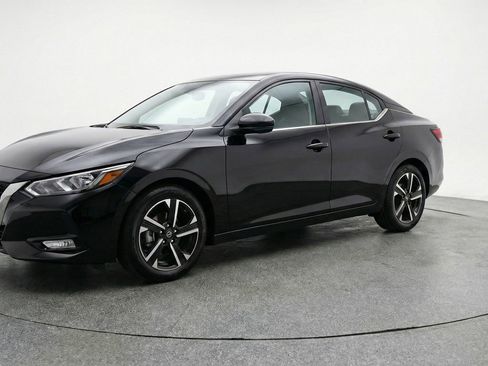 Used 2025 Nissan Sentra SV FWD image 3