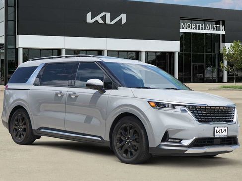Certified 2022 Kia Carnival SX Prestige FWD image 7