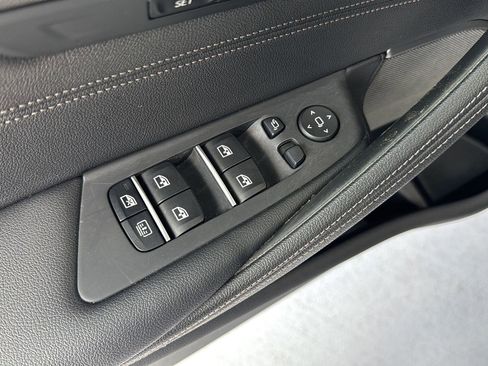 Used 2021 BMW 540i w/ M Sport Package image 30