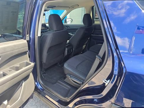 Used 2025 Nissan Pathfinder SV AWD/4WD image 27