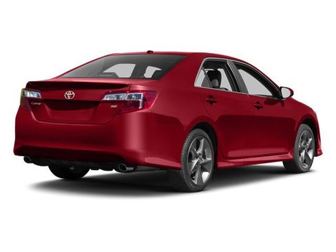 Used 2013 Toyota Camry SE FWD image 2