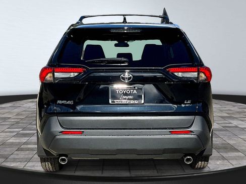 New 2025 Toyota RAV4 LE image 4