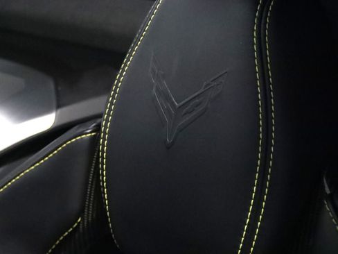 Used 2021 Chevrolet Corvette Stingray Premium Conv w/ Battery Protection Package image 18