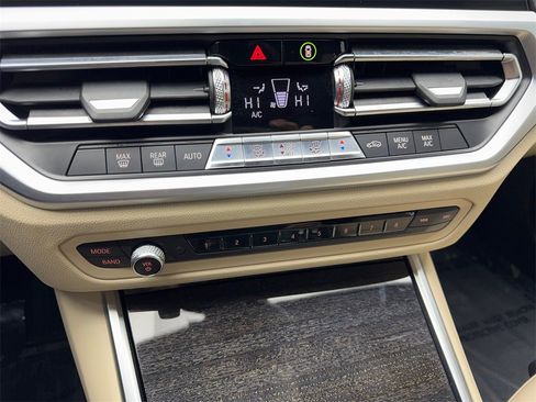 Used 2019 BMW 330i Sedan w/ Driving Assistance Package image 63