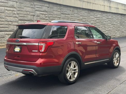 Used 2017 Ford Explorer Limited FWD image 7