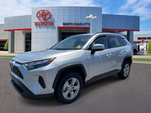 Used 2023 Toyota RAV4 XLE FWD image 6