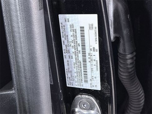 Used 2022 Ford Escape SE w/ SE Sport Appearance Package image 35