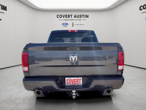 Used 2016 RAM 1500 Express RWD image 4