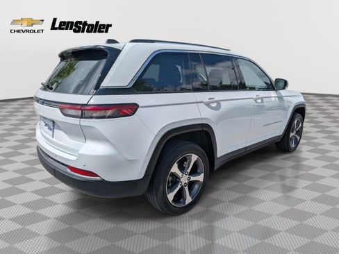 Used 2022 Jeep Grand Cherokee Limited 4xe w/ Luxury Tech Group II AWD/4WD image 5
