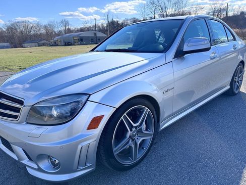 Used 2009 Mercedes-Benz C 63 AMG C 63 AMG 4dr Sedan image 3