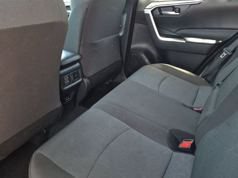 Used 2025 Toyota RAV4 XLE FWD image 11