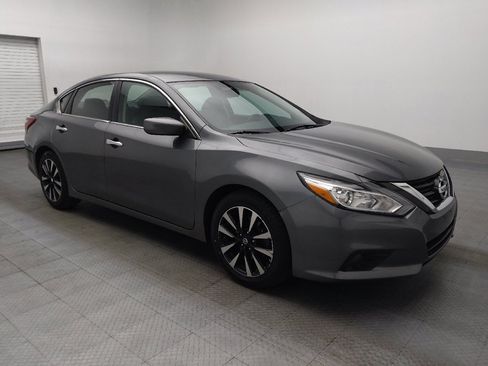 Used 2018 Nissan Altima 2.5 SV image 11