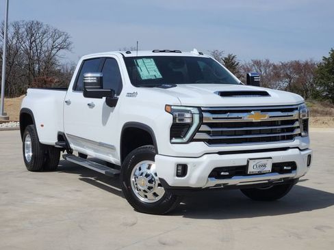 New 2026 Chevrolet Silverado 3500 High Country w/ Technology Package AWD/4WD image 1