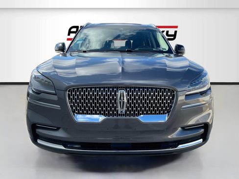Used 2023 Lincoln Aviator Reserve w/ Equipment Group 201A AWD/4WD image 2
