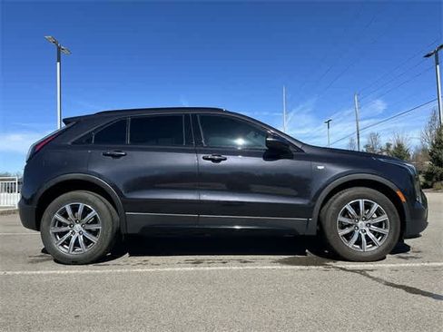 Used 2023 Cadillac XT4 Sport image 3