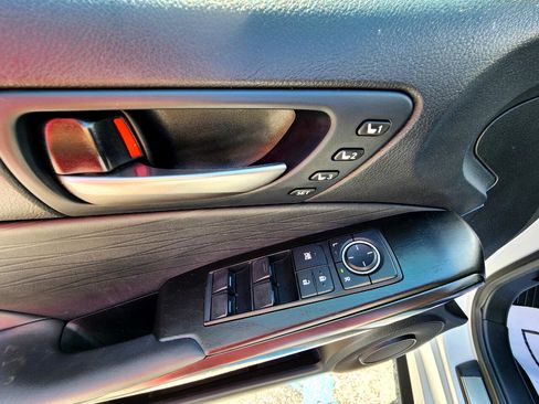 Used 2022 Lexus IS 300 w/ Premium Package image 15