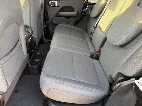 Used 2025 Jeep Wrangler Sahara w/ Safety Group image 19