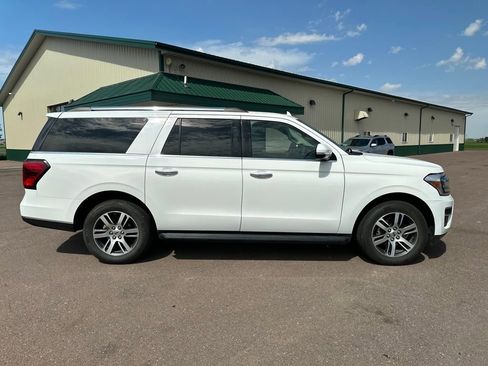 Used 2024 Ford Expedition Max Limited AWD/4WD image 35