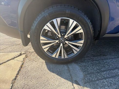 Used 2023 Nissan Rogue SV image 29