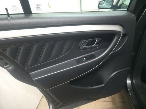 Used 2015 Ford Taurus SEL w/ Equipment Group 201A FWD image 12