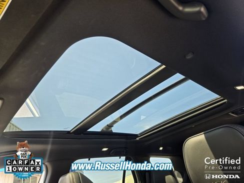 Certified 2025 Honda Pilot Black Edition image 6