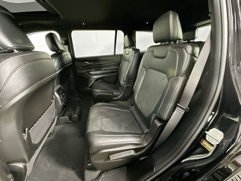 Used 2024 Jeep Grand Cherokee L Altitude AWD/4WD image 26