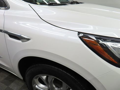 Used 2018 Buick Enclave Avenir w/ Avenir Technology Package AWD/4WD image 30