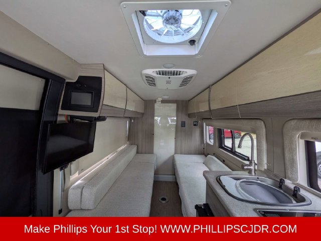 Used 2022 RAM ProMaster 3500 w/ Premium R/V Group FWD image 18