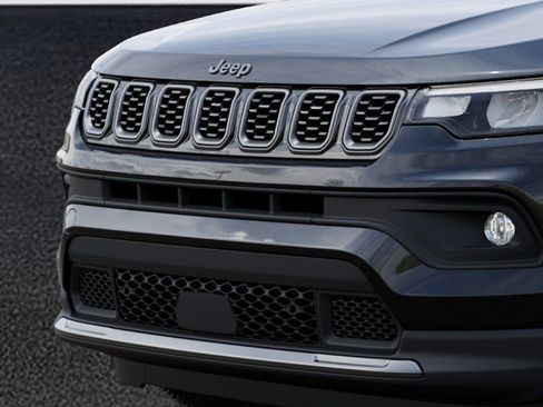 New 2026 Jeep Compass Latitude AWD/4WD image 11