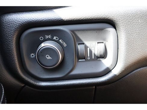 Used 2019 RAM 2500 Big Horn AWD/4WD image 26