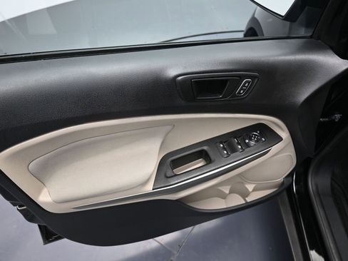 Used 2020 Ford EcoSport S image 9