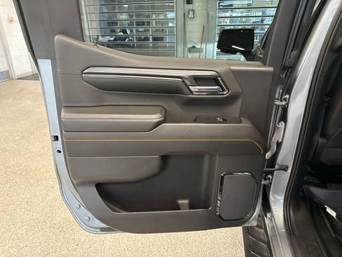 Used 2024 GMC Sierra 1500 AT4 w/ Technology Package AWD/4WD image 31