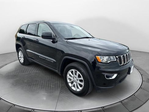 Used 2022 Jeep Grand Cherokee Laredo E image 1