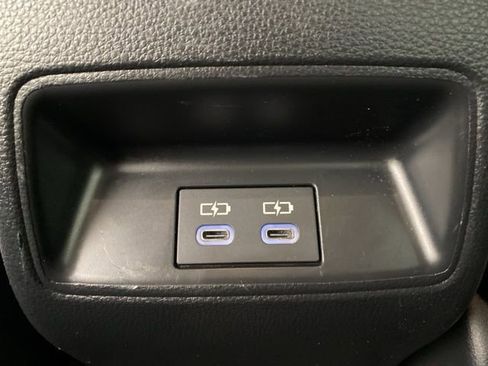 Used 2023 Toyota Corolla LE FWD image 12