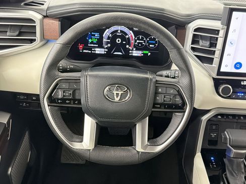Used 2024 Toyota Sequoia Capstone AWD/4WD image 17