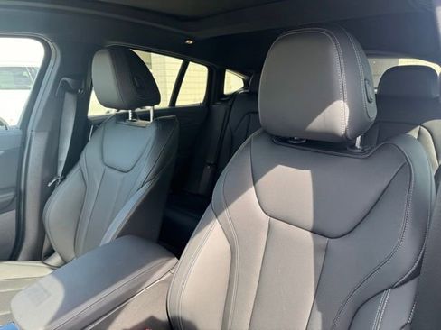 Certified 2024 BMW X4 M40i w/ Premium Package image 15