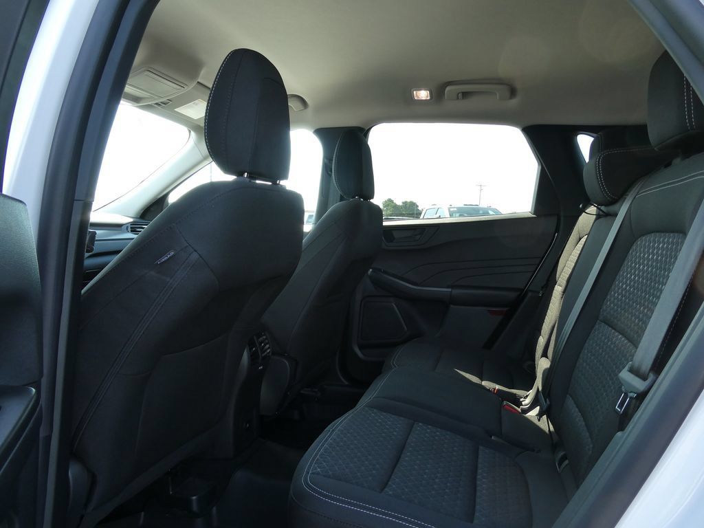 Used 2025 Ford Escape Active w/ Cold Weather Package AWD/4WD image 19