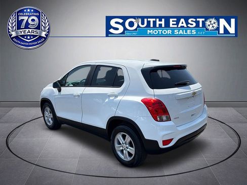 Used 2020 Chevrolet Trax LS w/ Tint and Cruise Package FWD image 5