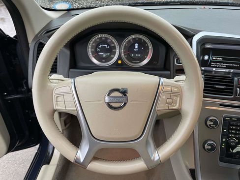 Used 2013 Volvo XC60 3.2 Premier image 15
