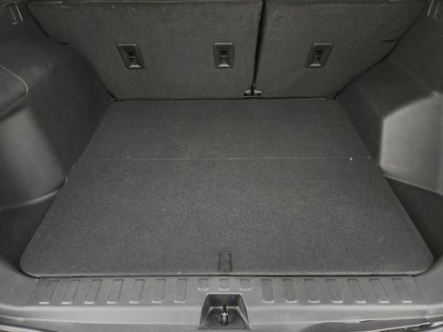 Used 2024 Chevrolet Equinox LT image 35